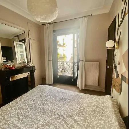 Heart Of Marais Calm And Charming New Apartment